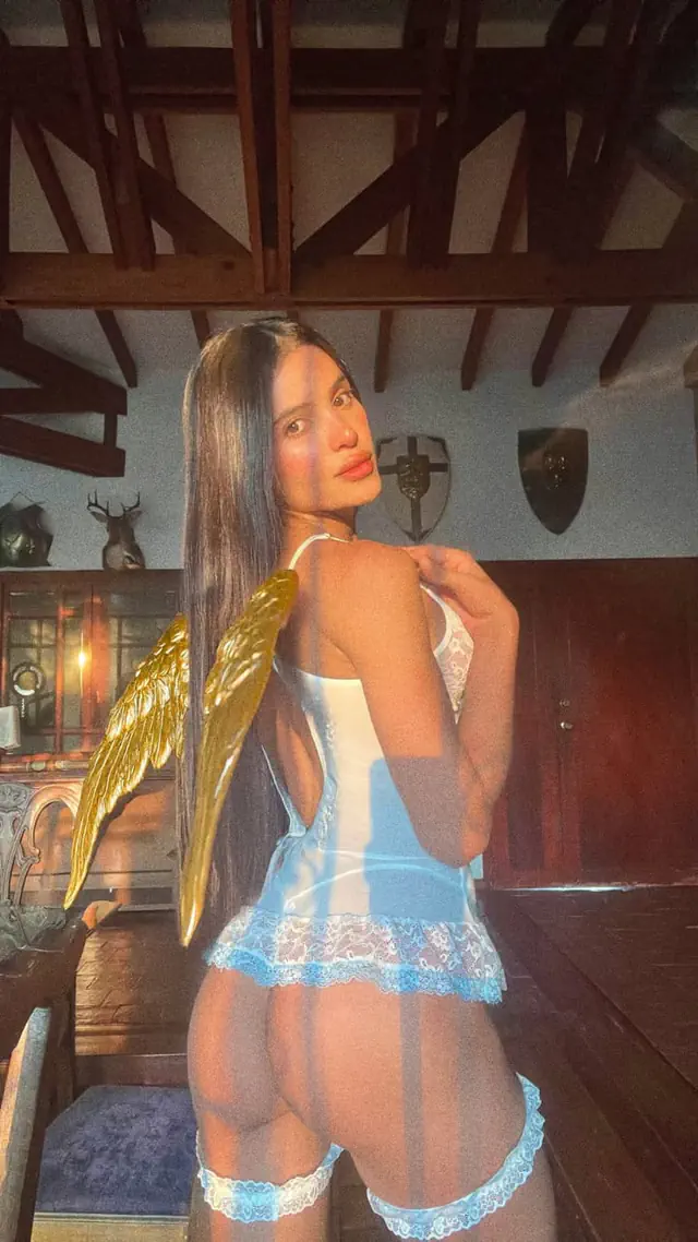 escort-media-202b6738-cf71-4d4f-9f01-fd62b34cb56d