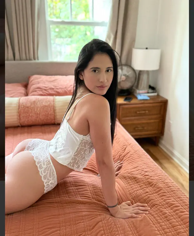 escort-media-20b8759a-f330-4880-bafb-79f65c145803