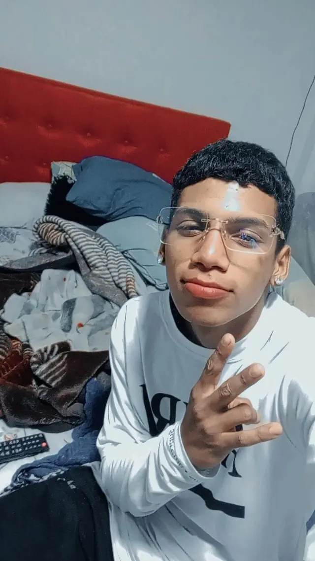 escort-media-20cadce5-3333-4c35-8a24-5ff6bdc1a189