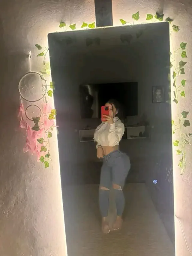 escort-media-20ee8d04-8dc7-4173-afd8-ee2e8a0a3916