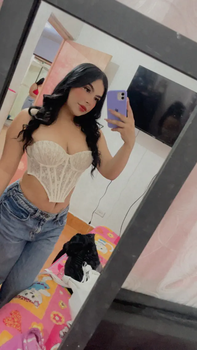 escort-media-21a421c5-217d-4ca2-a766-99af76e4f09b