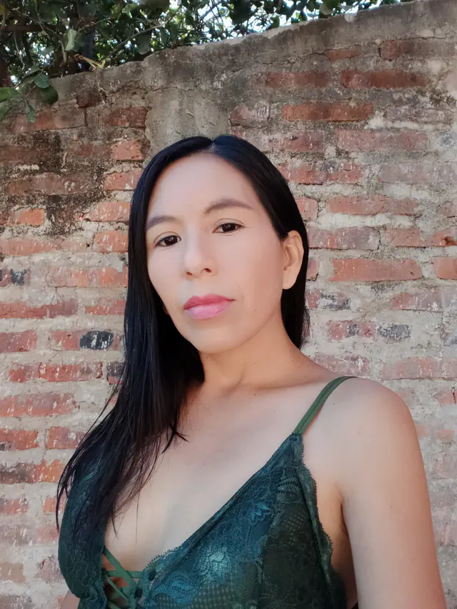 escort-media-21bf1a44-dfb2-4c76-82cf-6dd3facc4812