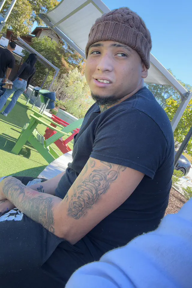 escort-media-220b0378-6550-4ff3-a2fd-2429d6b17e8a