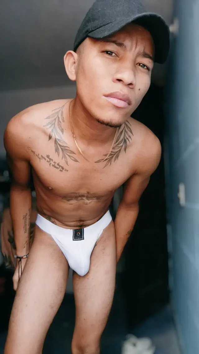 escort-media-221eb8ce-93b5-416d-b085-c25e17dbc509