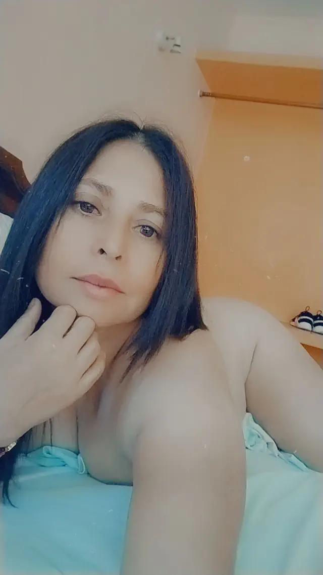 escort-media-221ef480-8ad3-49c6-a673-b6d8b92f76ed