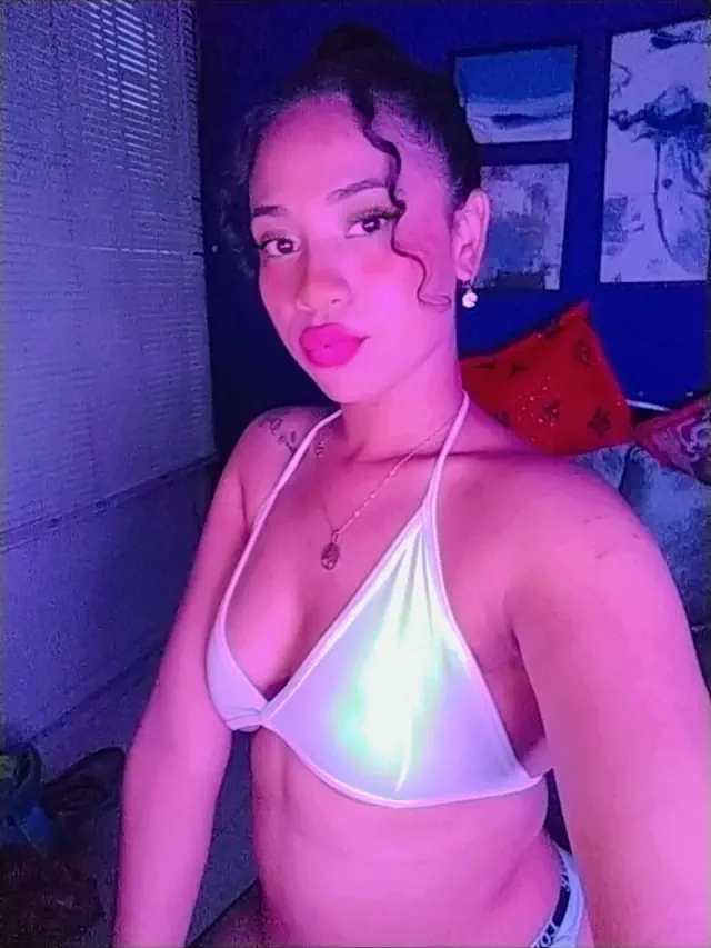 escort-media-225b2714-c469-4e52-95da-85766af866f8