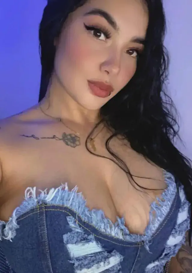 escort-media-22b0689d-9464-45d3-8bb5-df4e80c8b071