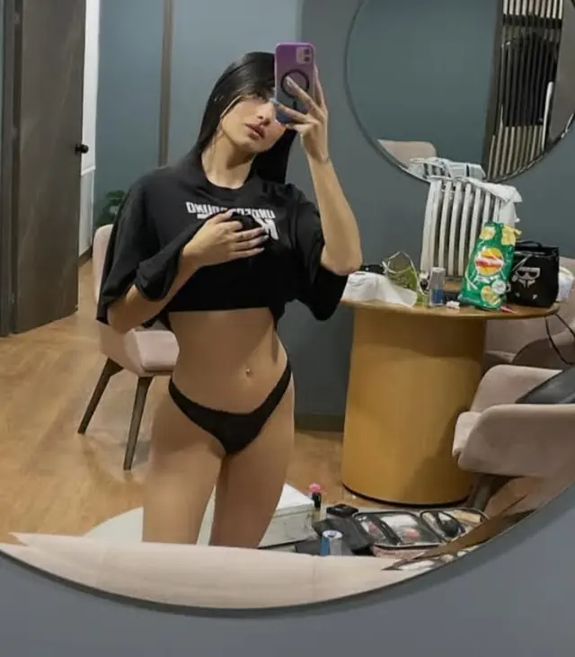 escort-media-22d4afb0-f463-4f9b-8ff7-b70c0a6d56c7