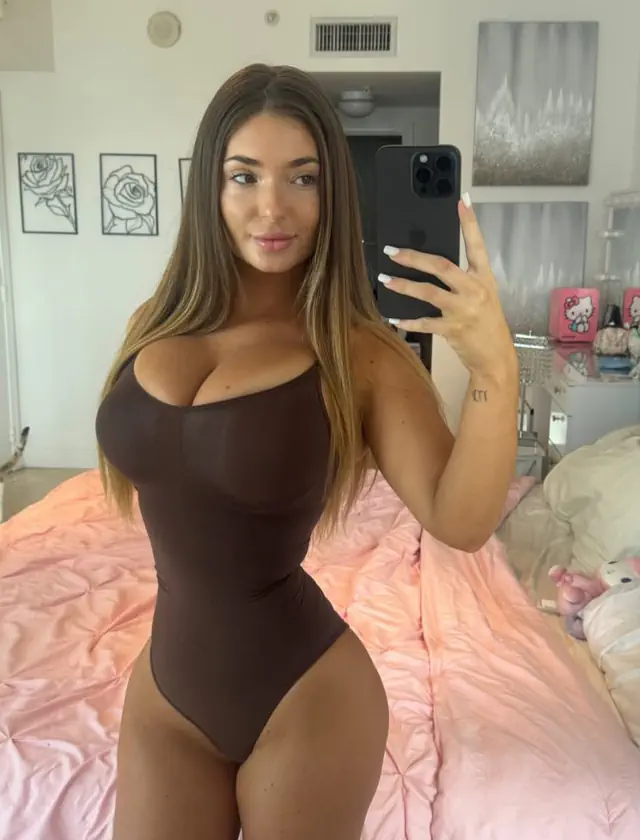 escort-media-2356021c-722c-42f2-8835-0606f25c1e14