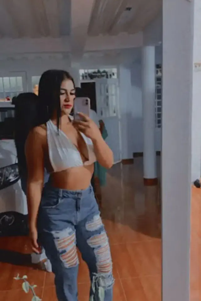 escort-media-235e121e-2f4f-4fec-a6a9-5219a8144ace