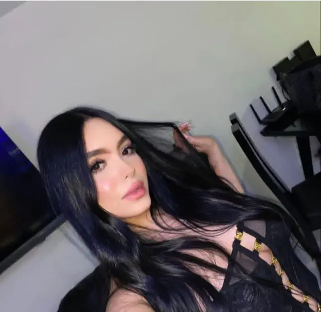 escort-media-24524478-2d24-4ff8-b5d8-3a08642180dd