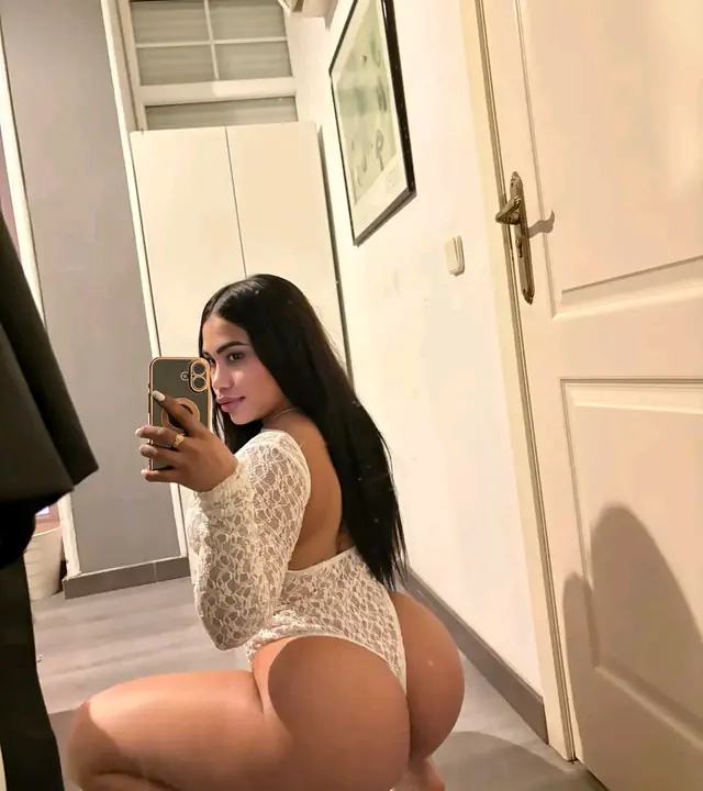 escort-media-2500329a-29f3-48c4-8bae-2d80a56831d2