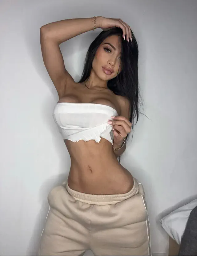 escort-media-25d927a7-9094-4ef5-80c1-5e20ca6af800