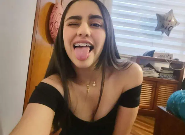 escort-media-26057b37-a3d2-430e-a282-996458fde230