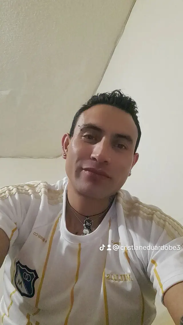 escort-media-2619d59c-ce80-4b93-a4fe-301f8051fd77