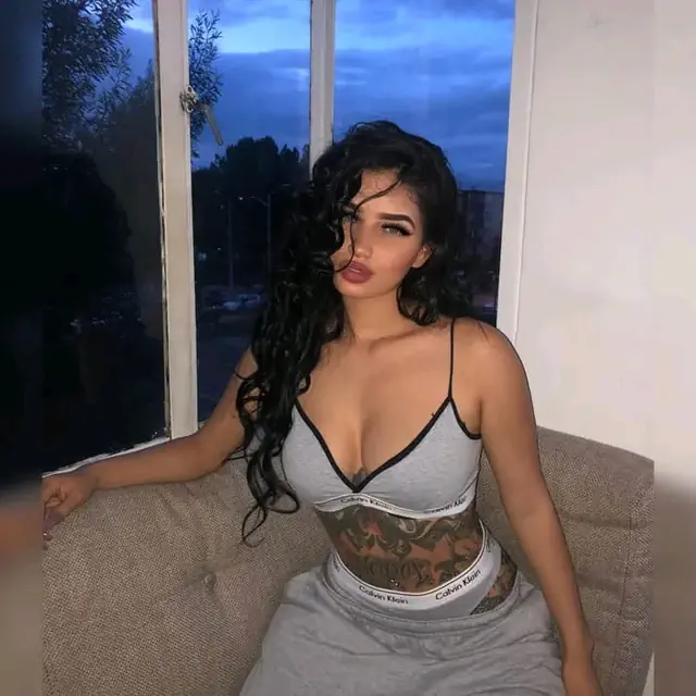 escort-media-27863a42-5705-499c-ae85-ef02d686da74