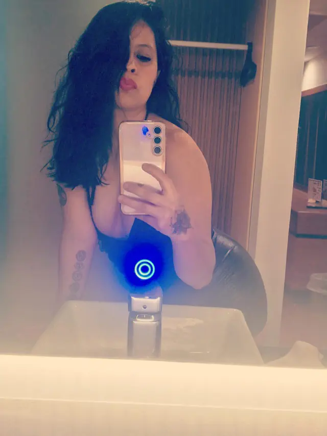 escort-media-2795832f-c775-4103-a6fb-24133f80e297