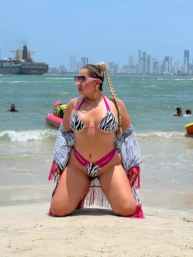 escort-media-27f9e000-3977-423f-8d39-f4b18833177a