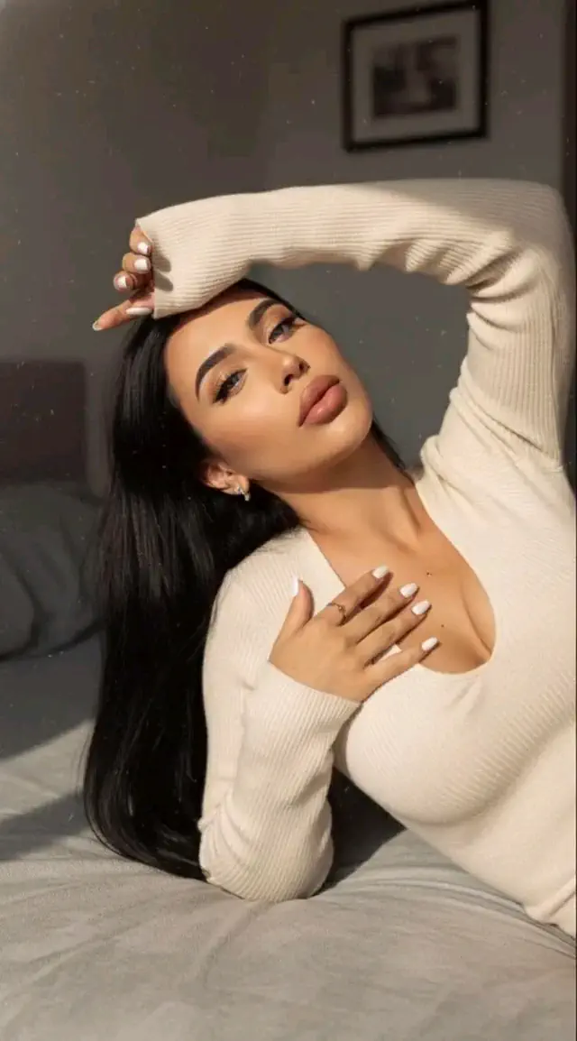 escort-media-2862e2b6-694f-4701-b7af-81906254d28b