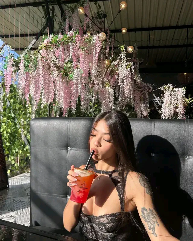 escort-media-2874e595-8270-49bf-ad17-0fbafe9aa760
