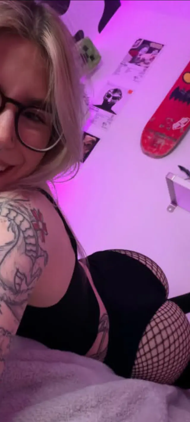 escort-media-29a9e072-1b8c-4e33-9fe9-d08f52657d10