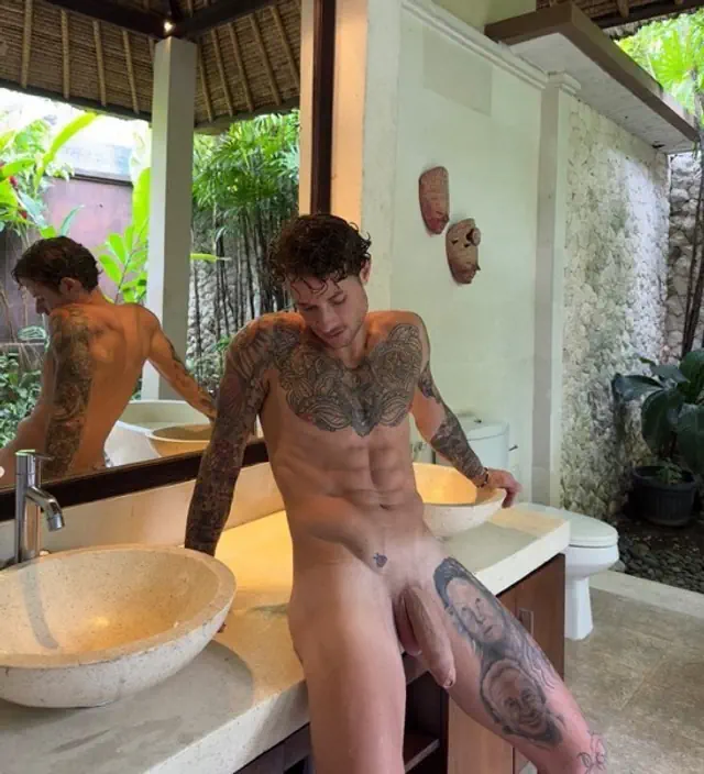 escort-media-2a29475f-124f-459c-80d4-3351323832dd