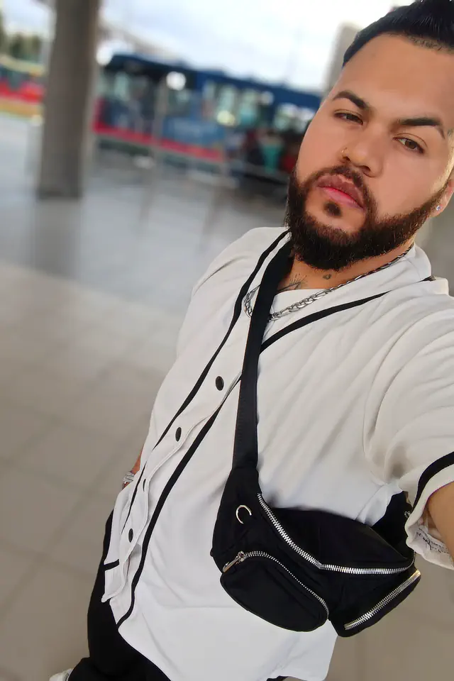 escort-media-2ab646ac-6241-4684-b170-e1250be7d73d