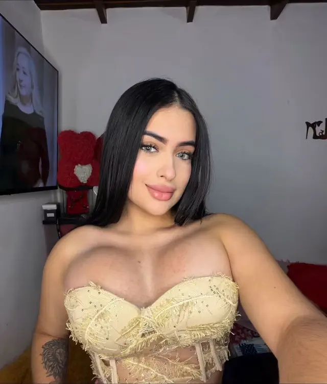 escort-media-2ae3cf55-0eed-492d-9a02-542633bda3a5