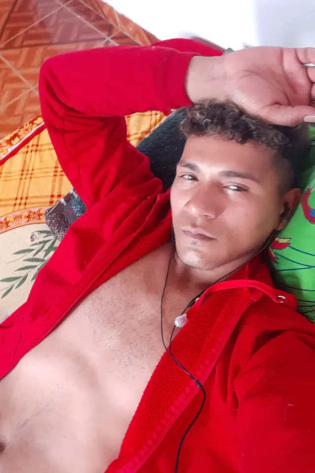 escort-media-2c983c1e-49dd-42ae-9461-ca37177b257f