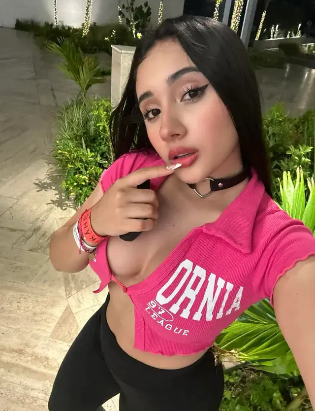 escort-media-2ca72124-40ab-4390-b61e-678820f1dbaa