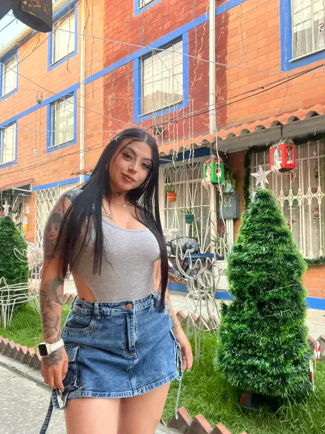 escort-media-2e950640-b769-423f-b5c2-a7c090adaa73