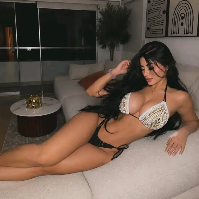 escort-media-2e9f6919-a5c7-4a55-89ad-8b31a976d401