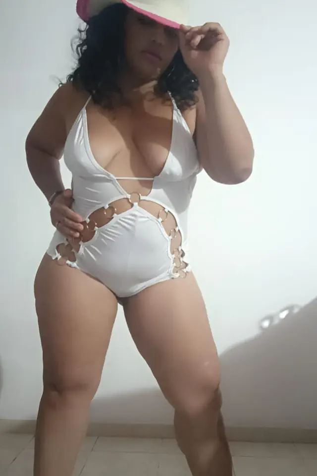 escort-media-2f4bdfaa-9685-4872-98c6-efa658232606