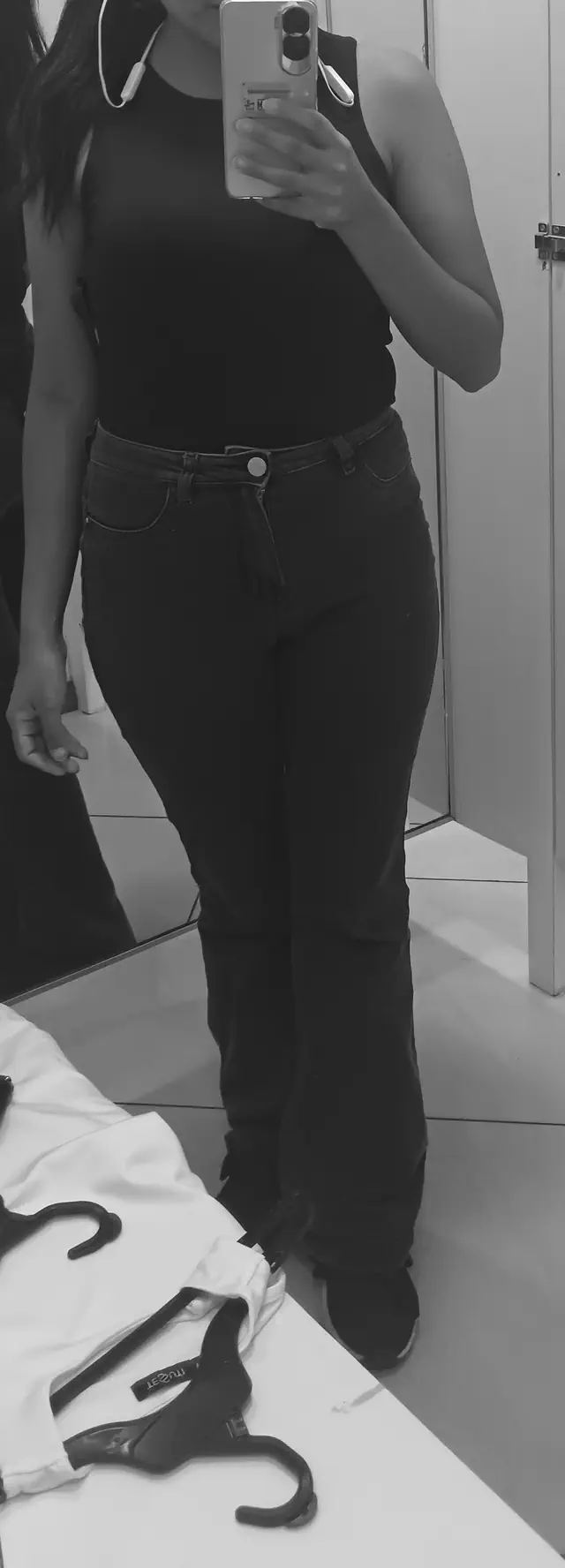 escort-media-2f745556-d638-4c5a-8072-48253018d8b8