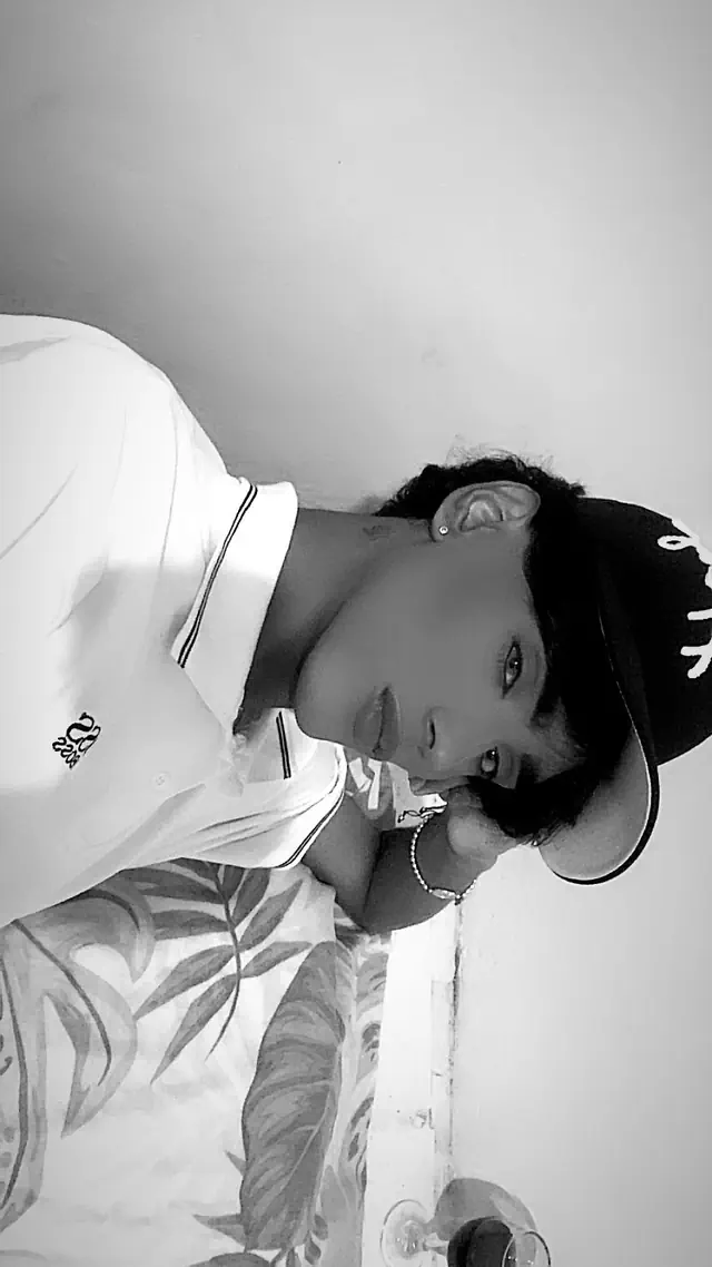 escort-media-2ff7449b-d2f2-4562-9f27-458f9a067db4