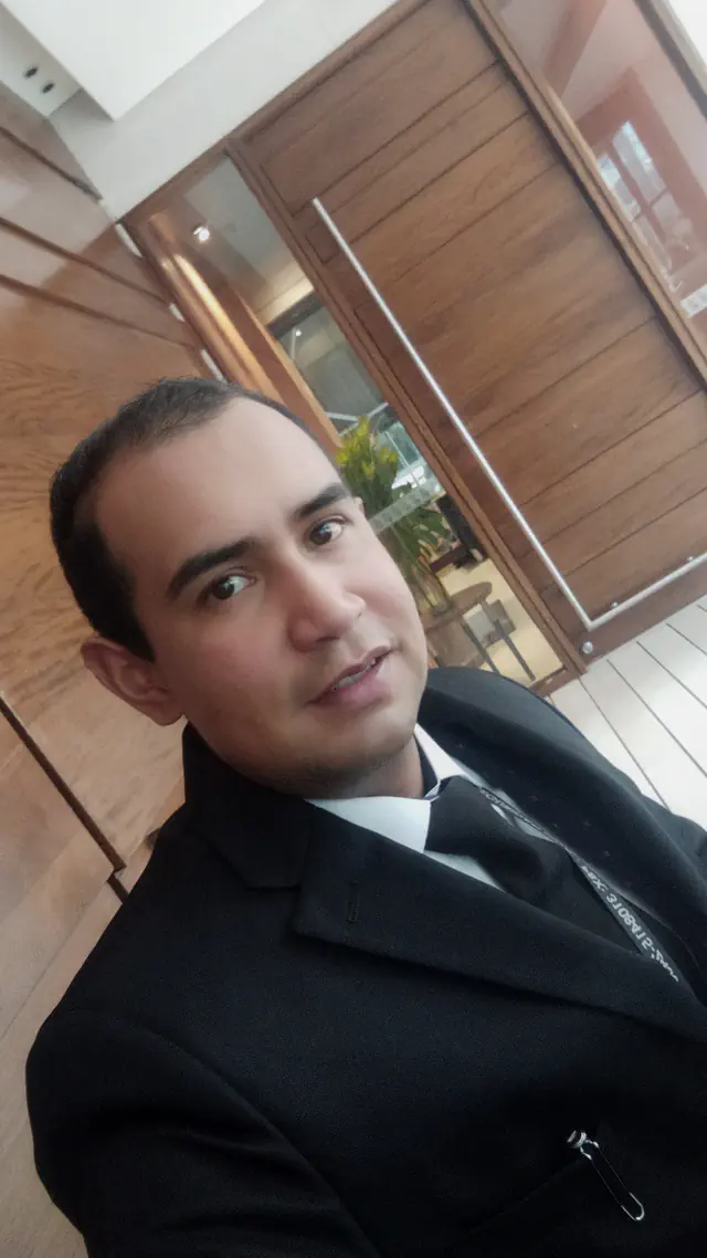 escort-media-30ff1784-fba2-41c4-bb37-a5fe22ed1a2c