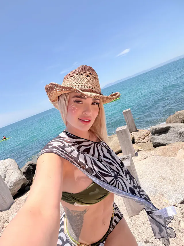 escort-media-3137e264-1d9e-4696-b9a4-febdda36a3a4