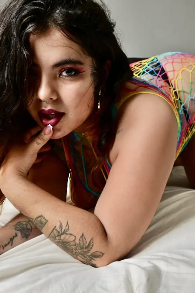 escort-media-31b91e7e-a964-48a1-80c2-c81c91b76c13