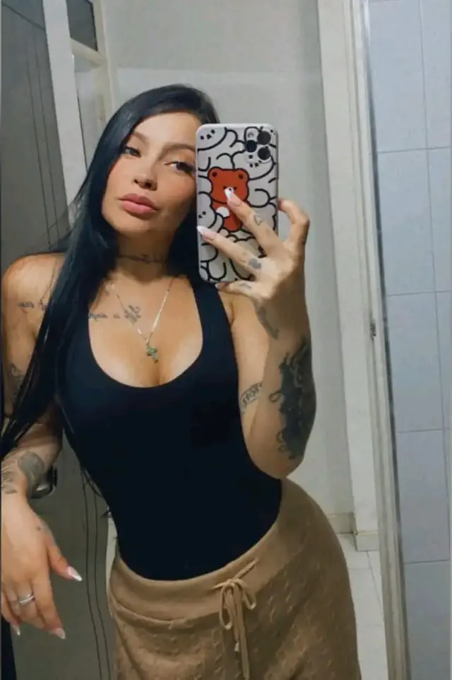 escort-media-31e0ce17-f147-4569-a331-3071c0d547f3