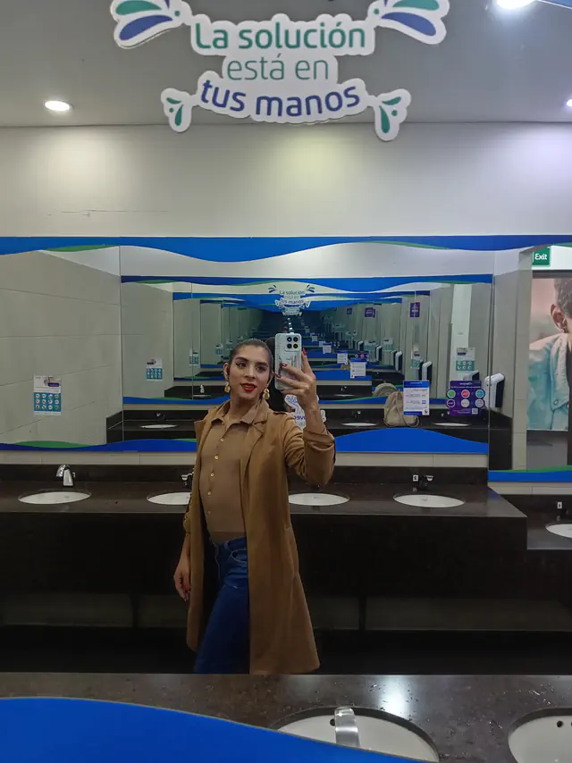 escort-media-329c53f7-0473-483f-aa69-26e5a8fcedd2