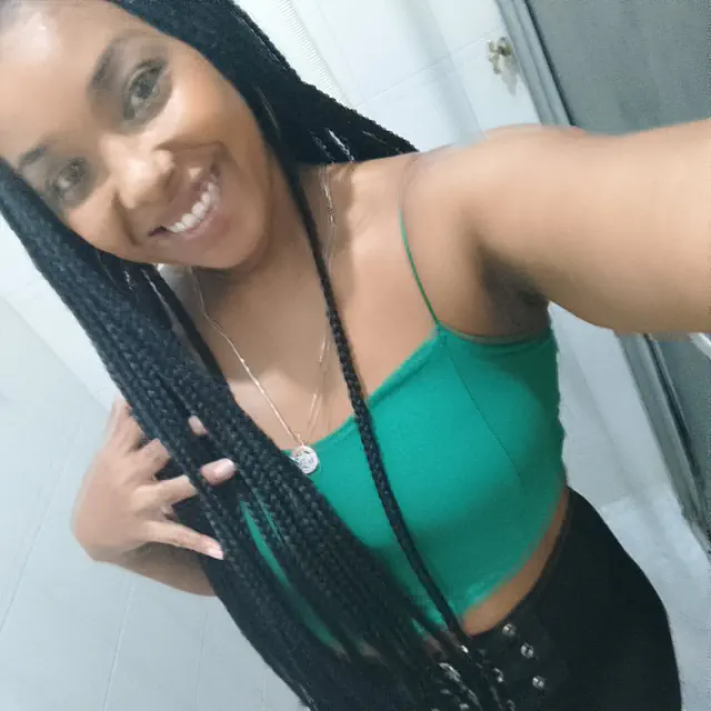 escort-media-32b2cd17-d5a5-4be2-9b8c-c17883a3ee00