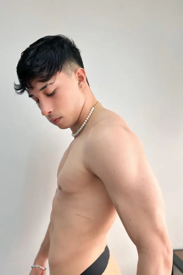 escort-media-32c13cfc-a819-4470-b484-243a2d71462c