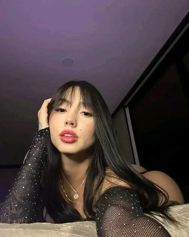 escort-media-3355e8f5-72e3-49f0-b5b4-d1664b2d07f1