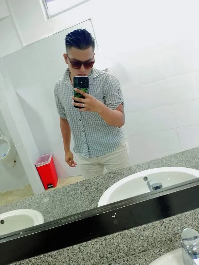 escort-media-34b571ee-4ba9-4f69-81e5-c82e33057a7e