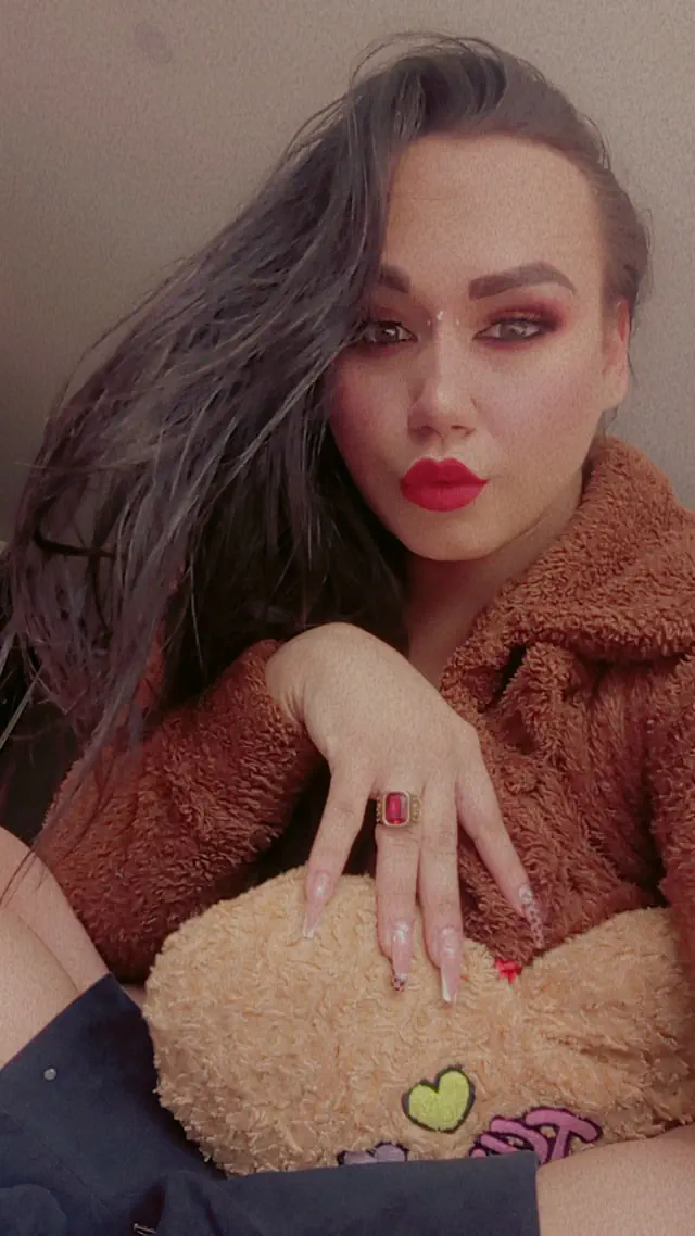 escort-media-34ef455c-7b8c-4bf3-34cf-5426586d3200