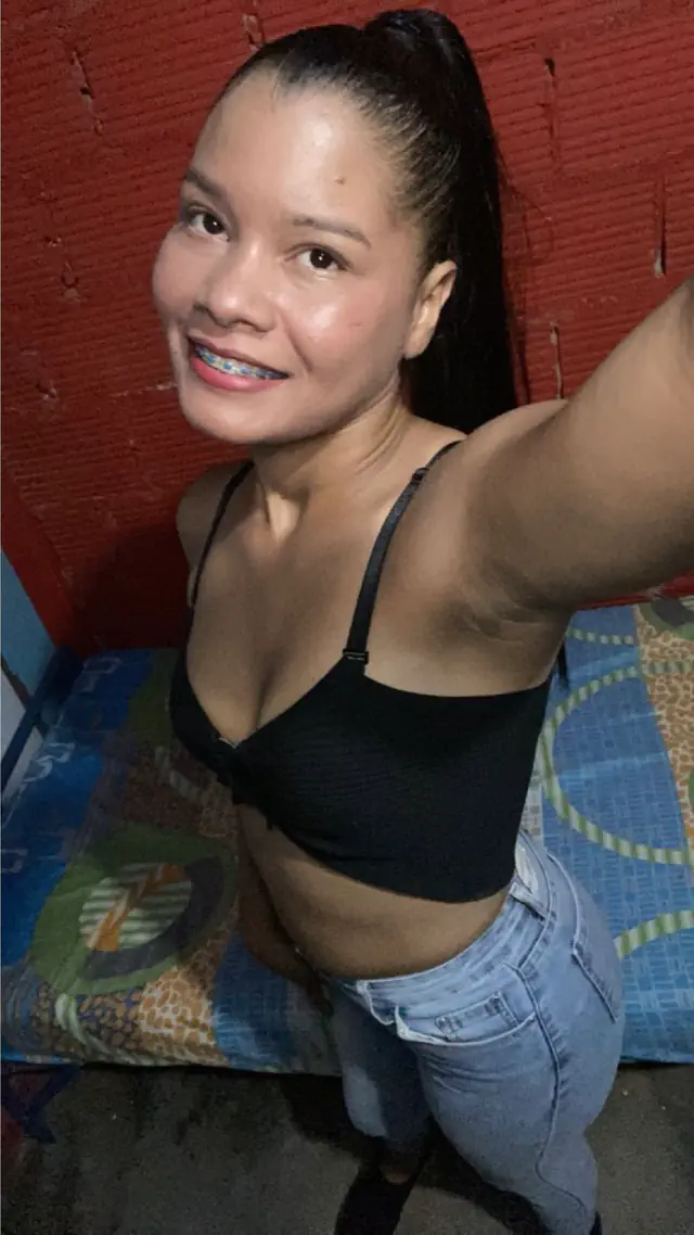 escort-media-3585cd3f-e922-491d-93ee-f87e06f0fec8