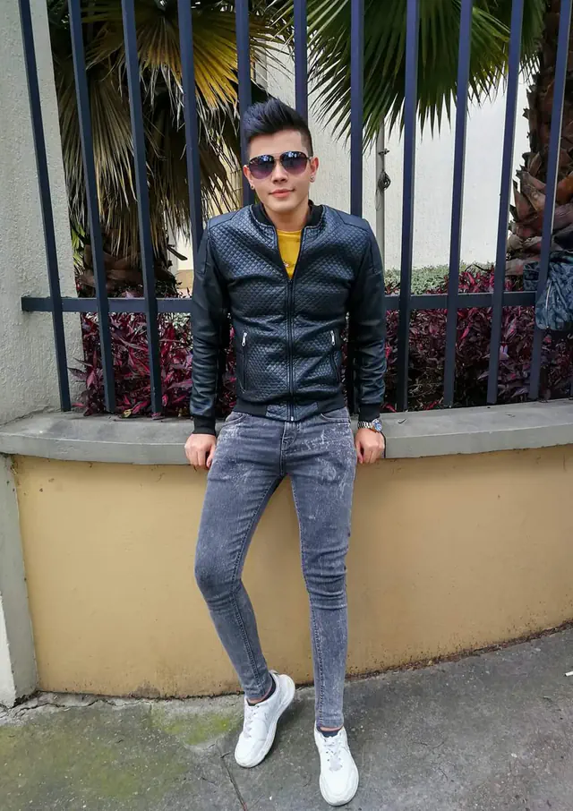 escort-media-35bd1f04-9240-4c5f-b06f-ff7d92ecc436