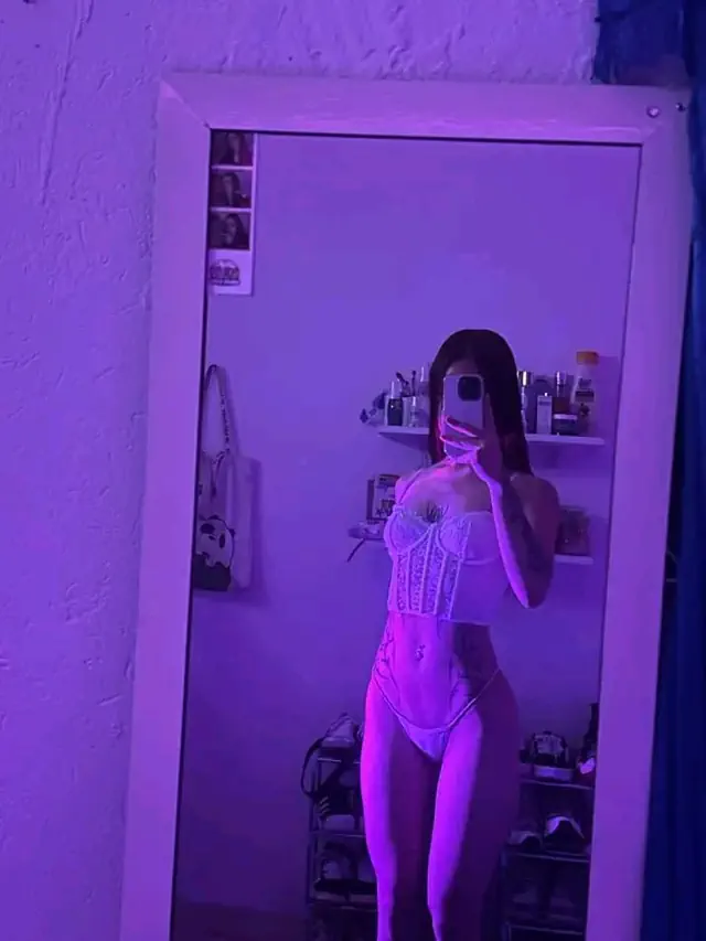 escort-media-35ebbc8b-285e-4997-ad27-f0394a361061