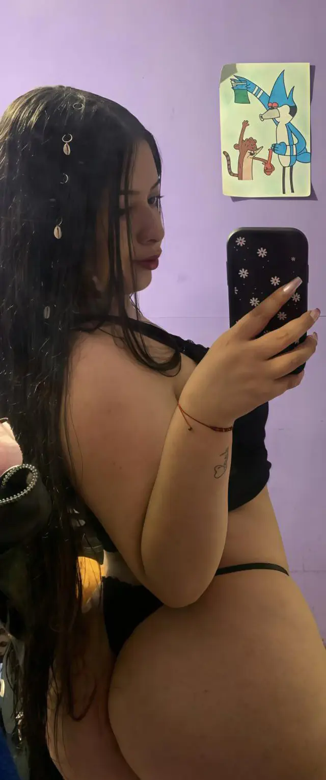 escort-media-3725f740-af95-46f6-8592-68400b58c110