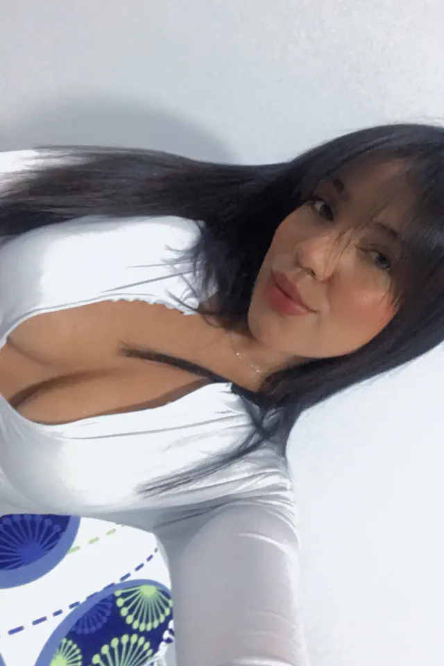 escort-media-37b4f812-a5ac-4b14-8e42-6bd4814db886